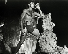 Mike Henry does his Tarzan yell in Tarzan & The Valley of Gold 8x10 inch photo