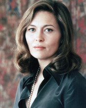 Faye Dunaway gorgeous 1970's portrait in black blouse & pearls 8x10 inch photo