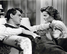 Giant 1956 Rock Hudson sat in chair Carroll Baker at his side 8x10 inch photo