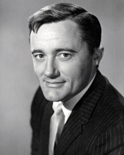 Robert Vaughn handsome & debonair portrait in suit Man From UNCLE 8x10 photo
