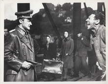 The Bridge at Remagan Robert Vaughn pulls gun on laughing man vintage 8x10 photo