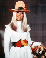 Doris Day in white dress & hat 1972 Doris Day Show season premiere 8x10 photo