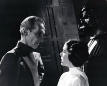 Star Wars 1976 Peter Cushing Carrie Fisher David Prowse as Vader 8x10 inch photo