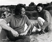 Breezy 1973 director Clint Eastwood with Kay Lenz on beach 8x10 inch photo