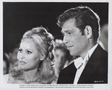 The Southern star 1968 original 8x10 inch photo Ursula Andress George Segal