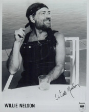 Willie Nelson vintage Columbia 8x10 promotional photo with facsimilie signature