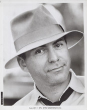 Alan Arkin 1975 original 8x10 inch photo MGM portrait in fedora style hat