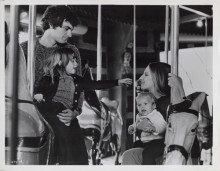 Up The Sandbox 1972 original 8x10 photo Barbra Streisand David Selby on carousel