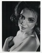 Alyssa Milano 1997 Studio Portrait Vintage 8x10 Inch Photo arm across chest