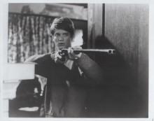 Eric Stoltz original 8x10 inch photo Running Hot 1984 Aims Rifle