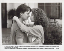 Doc Hollywood 1991 original 8x10 inch photo Michael J. Fox & Julie Warner loving