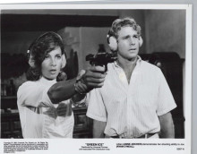 Green Ice 1982 original 8x10 inch Anne Archer & Ryan O'Neal shooting range