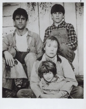 The River 1984 original 8x10 inch photo Mel Gibson Sissy Spacek with cast
