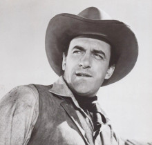 Clint Walker classic western portrait Cheyenne TV series 7x9 inch photo