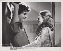 Love and Pain 1974 original 8x10 inch photo Maggie Smith Timothy Bottoms romance