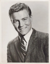 Roger Smith handsome 1960's portrait 77 Sunset Strip TV series 7x9 inch photo