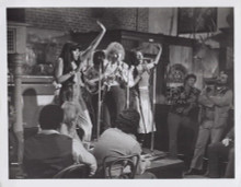 Barbra Streisand on stage singswith girl band movie unknown original 8x10 photo