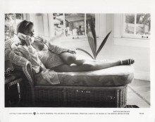 The Specialist 1994 original 8x10 inch photo Sharon Stone relaxes on sofa