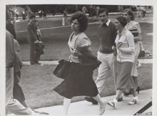 Barbra Streisand The Way We Were walking with briefcase original 8x10 inch photo