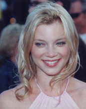 Amy Smart vintage 8x10 inch photo posing for press on red carpet