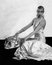 This is an image of Photograph & Poster of Josephine Baker 102779