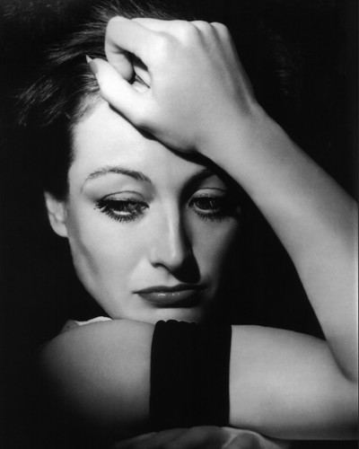 This is an image of Photograph & Poster of Joan Crawford 102826