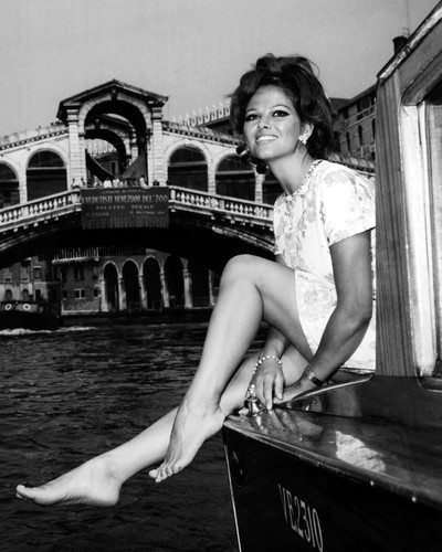 This is an image of Photograph & Poster of Claudia Cardinale 102874