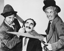 This is an image of Photograph & Poster of The Marx Brothers 170740