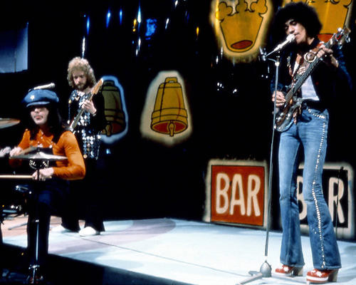 This is an image of Photograph & Poster of Thin Lizzy 263690