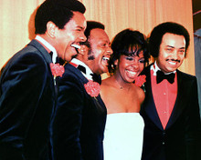 This is an image of Photograph & Poster of Gladys Knight and the Pips 274359