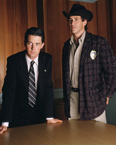 This is an image of Photograph & Poster of Twin Peaks 298321