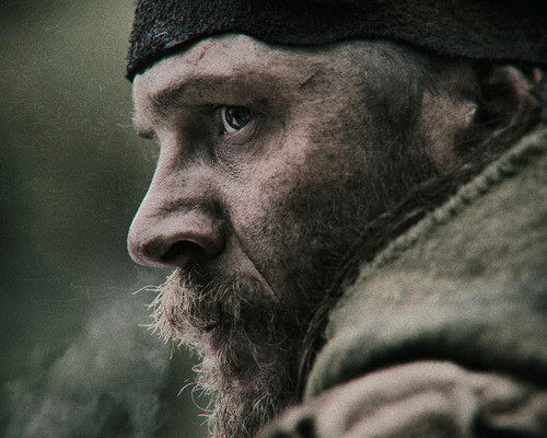 This is an image of Photograph & Poster of Tom Hardy 298474
