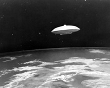 This is an image of Photograph & Poster of Lost in Space 103201