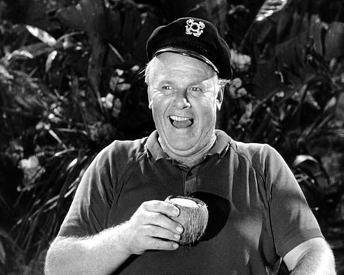 This is an image of Photograph & Poster of Alan Hale Jr 103144