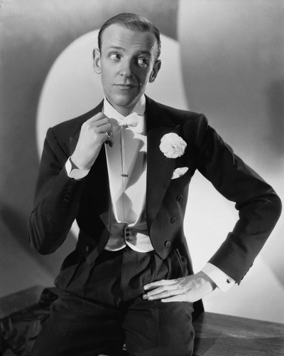 This is an image of Photograph & Poster of Fred Astaire 103086