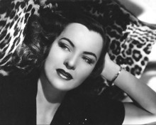This is an image of Photograph & Poster of Ella Raines 103135