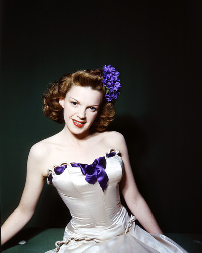 This is an image of Prints & Posters of Judy Garland 298912
