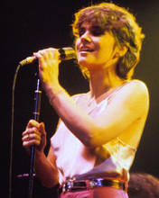 This is an image of Prints & Posters of Linda Ronstadt 299098
