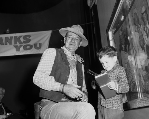 This is an image of Prints & Posters of John Wayne 103597