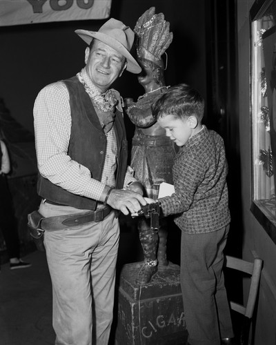 This is an image of Prints & Posters of John Wayne 103602