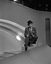 This is an image of Prints & Posters of Frank Sinatra 103604