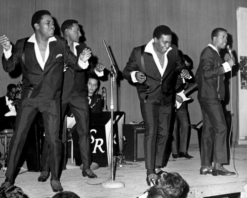 This is an image of Prints & Posters of The Four Tops 103616