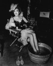 This is an image of Prints & Posters of Marlene Dietrich 103803