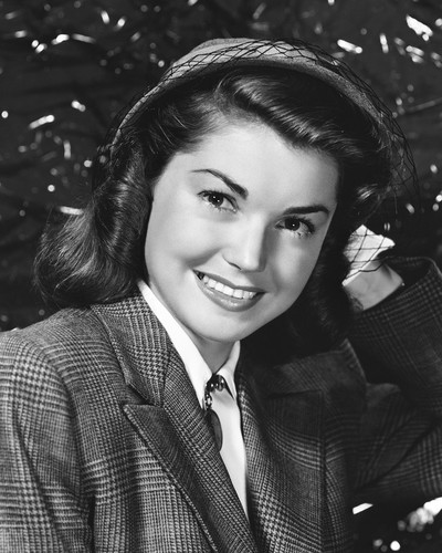 This is an image of Prints & Posters of Esther Williams 103875