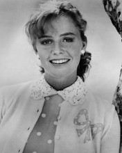 This is an image of Prints & Posters of Elisabeth Shue 103953