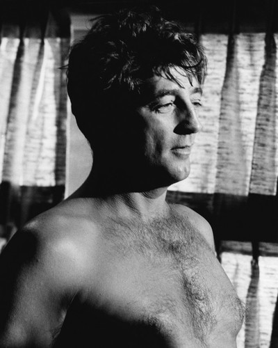 This is an image of Prints & Posters of Robert Mitchum 103990