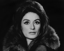 This is an image of Prints & Posters of Anouk Aimee 104048
