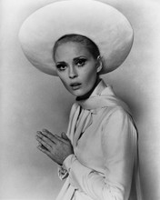 This is an image of Prints & Posters of Faye Dunaway 104122