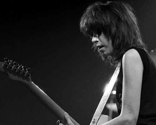 This is an image of Prints & Posters of Chrissie Hynde 104203