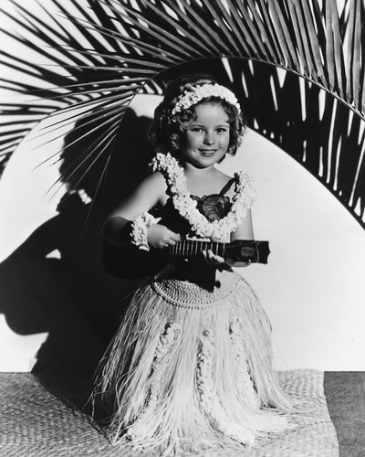 This is an image of Prints & Posters of Shirley Temple 104358